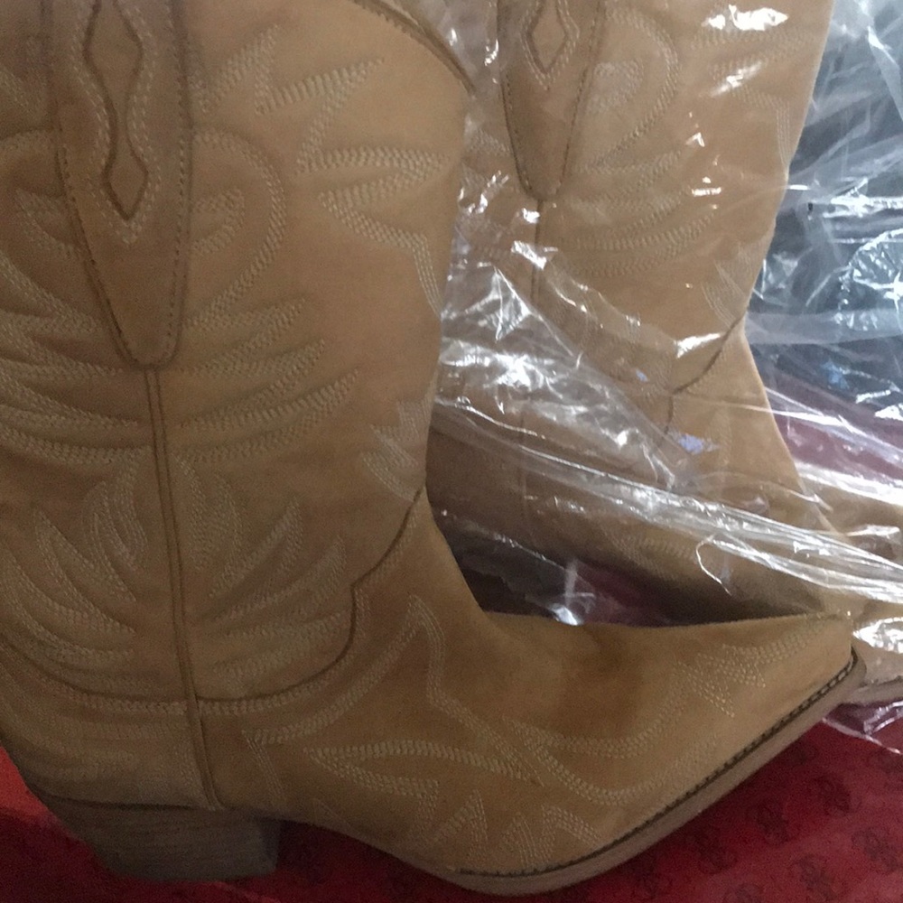 Women’s Boots